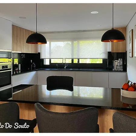 Semesterbostad Casa Couto Do Souto